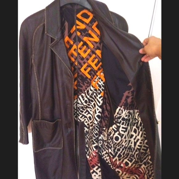 Rare Fendi coat - Picture 7 of 15